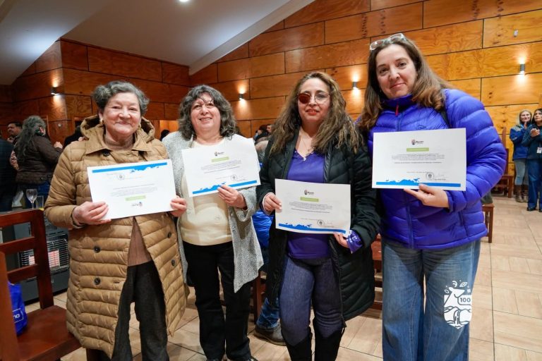 Un centenar de dirigentes celebraron su día en Puerto Aysén